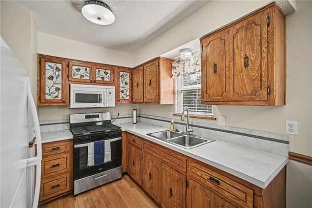 6611 N Agnes Avenue, Gladstone, MO 64119