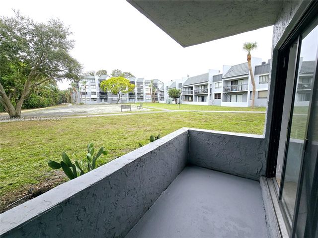 1820 N Congress Ave 108, West Palm Beach, FL 33401