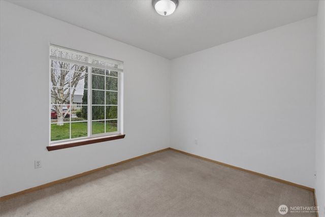 118 Balboa Loop, Kelso, WA 98626