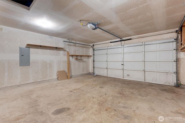 118 Balboa Loop, Kelso, WA 98626