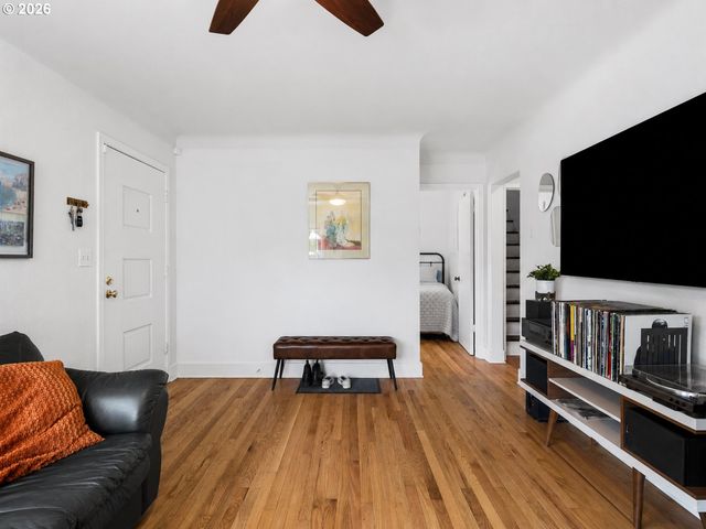 4526 Se 37TH Ave, Portland, OR 97202
