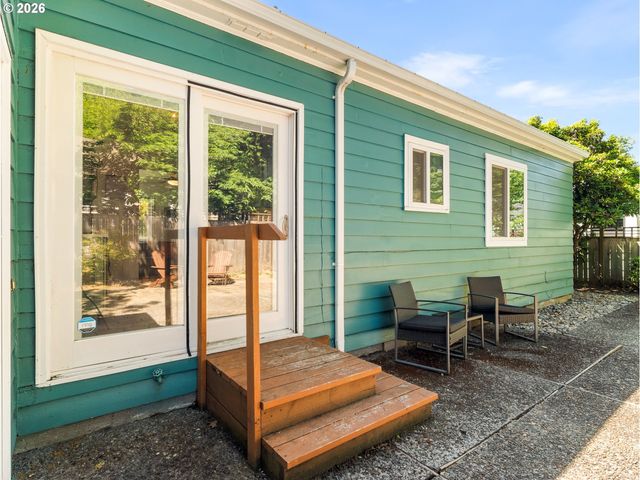 4526 Se 37TH Ave, Portland, OR 97202