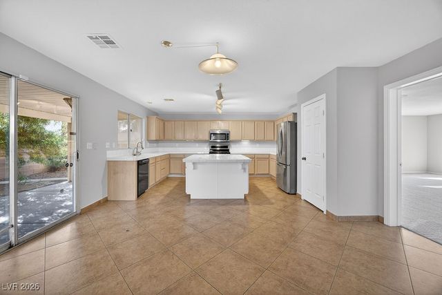 2209 Royal Caribbean Avenue, North Las Vegas, NV 89031