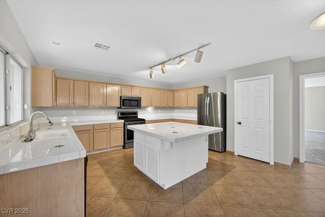 2209 Royal Caribbean Avenue, North Las Vegas, NV 89031