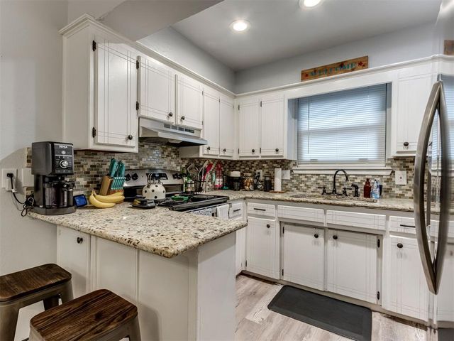 809 Peregrine Drive, Norman, OK 73072