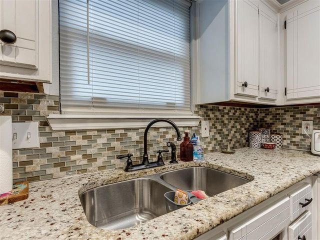 809 Peregrine Drive, Norman, OK 73072
