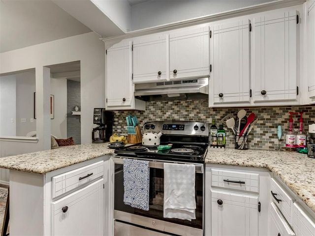 809 Peregrine Drive, Norman, OK 73072