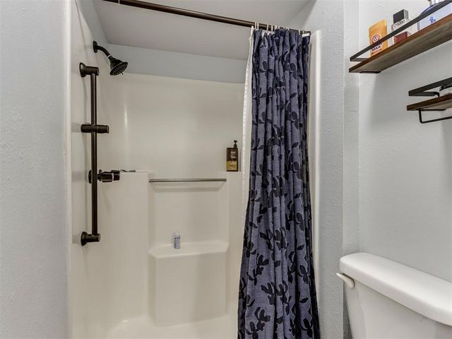 809 Peregrine Drive, Norman, OK 73072