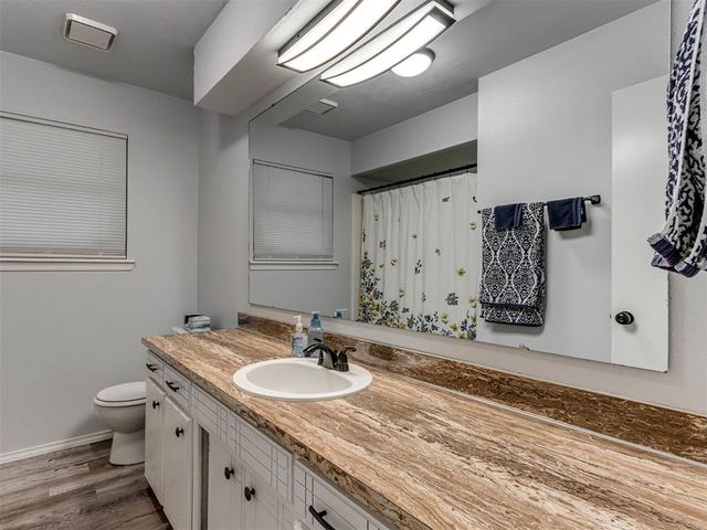 809 Peregrine Drive, Norman, OK 73072