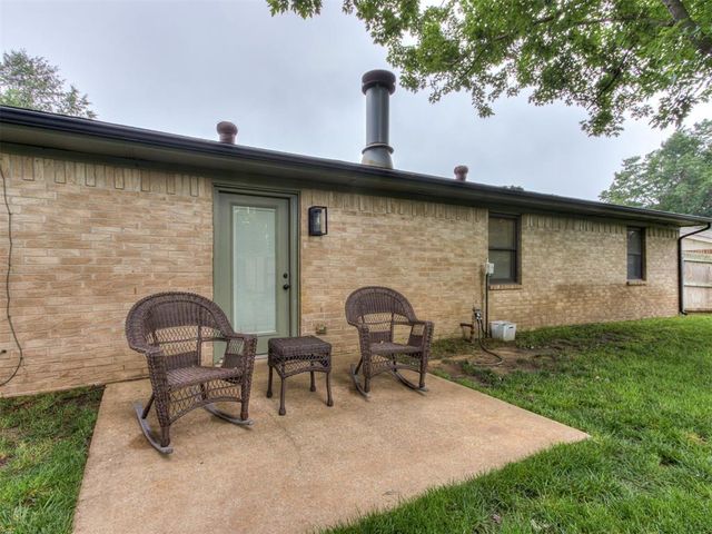 809 Peregrine Drive, Norman, OK 73072