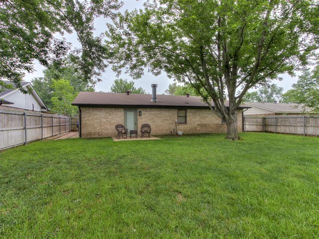 809 Peregrine Drive, Norman, OK 73072