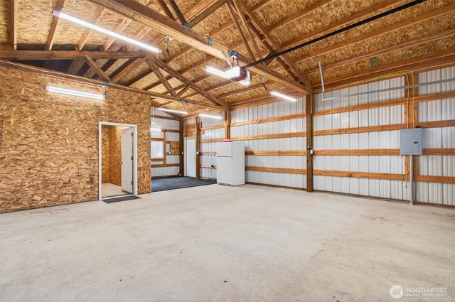 82 E Sunny Sands Road, Cathlamet, WA 98612