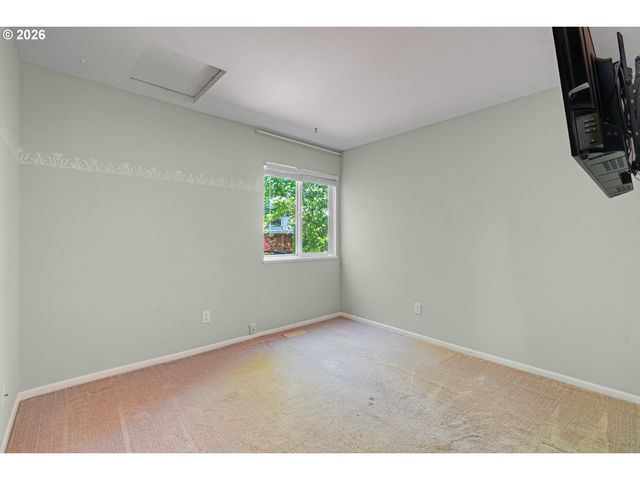 1648 Nw ROLLING HILL Dr, Beaverton, OR 97006