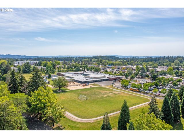 1648 Nw ROLLING HILL Dr, Beaverton, OR 97006