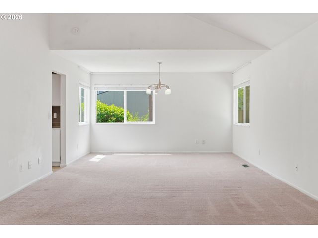 1648 Nw ROLLING HILL Dr, Beaverton, OR 97006