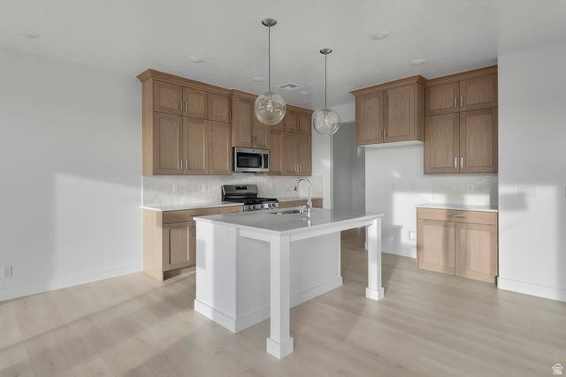 5334 S SHOREBREAK DR, Washington, UT 84780