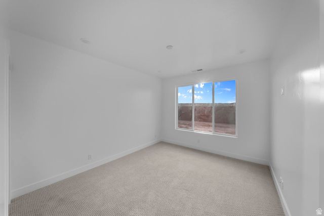 5334 S SHOREBREAK DR, Washington, UT 84780