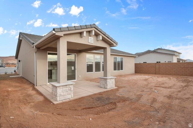 5334 S SHOREBREAK DR, Washington, UT 84780