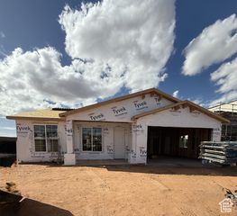 5334 S SHOREBREAK DR, Washington, UT 84780