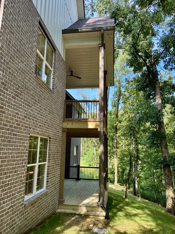 5000 Caleb Dr, Lebanon, TN 37087