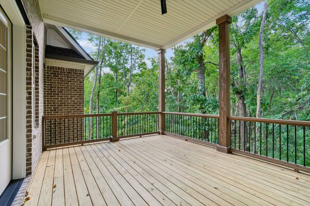 5000 Caleb Dr, Lebanon, TN 37087
