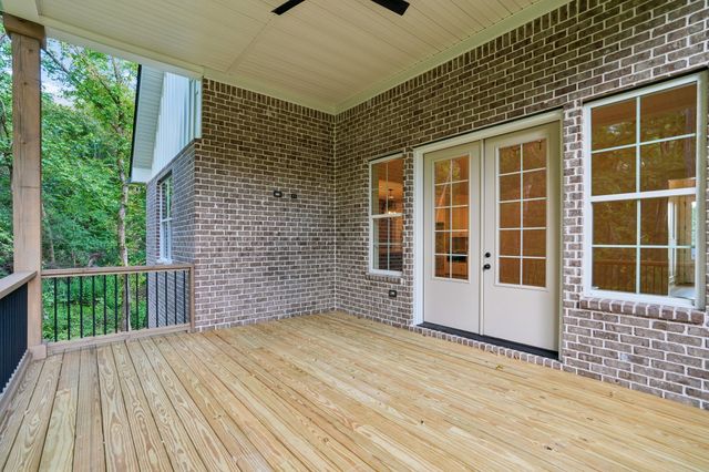 5000 Caleb Dr, Lebanon, TN 37087