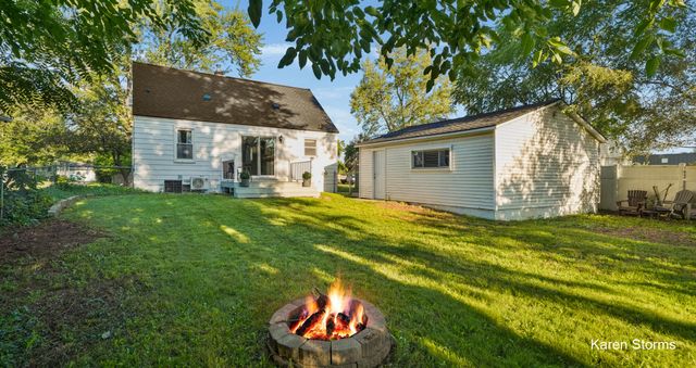 2836 Sharon Avenue SW, Wyoming, MI 49519