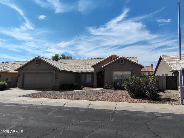 4303 E Cathedral Rock Drive, Phoenix, AZ 85044