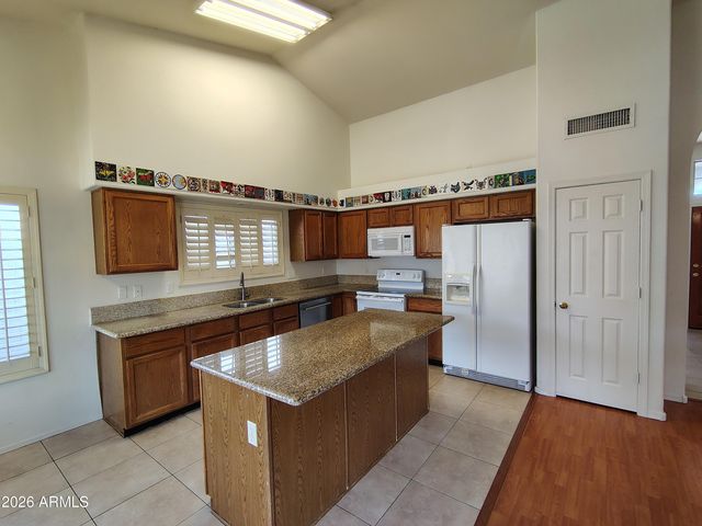 4303 E Cathedral Rock Drive, Phoenix, AZ 85044