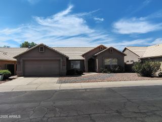 4303 E Cathedral Rock Drive, Phoenix, AZ 85044