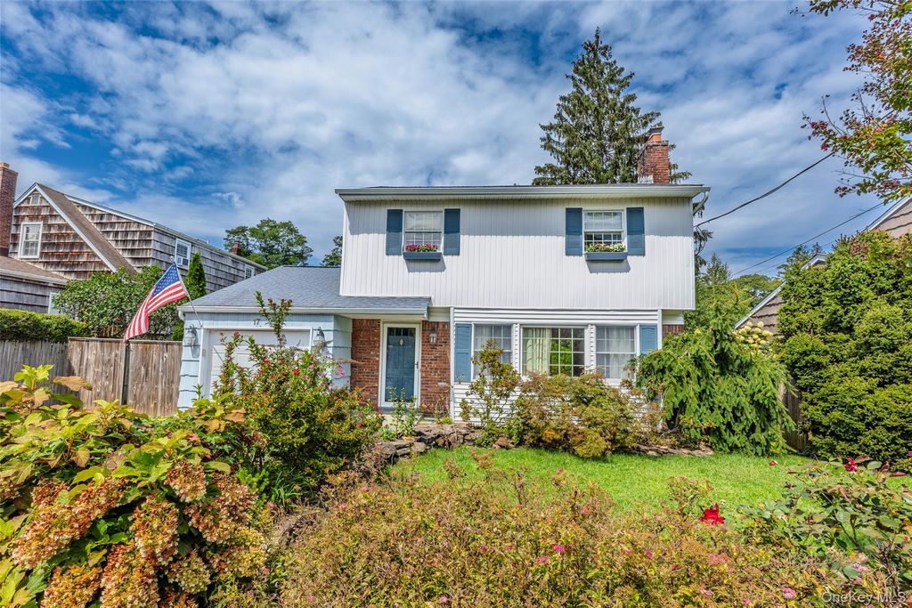 17 Sea Ridge Court, Huntington, NY 11743 — photo 2