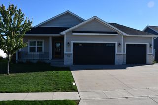 726 35th Street SW, Altoona, IA 50009