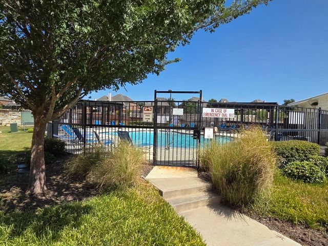 309 Colusa Drive, Lewisville, TX 75056