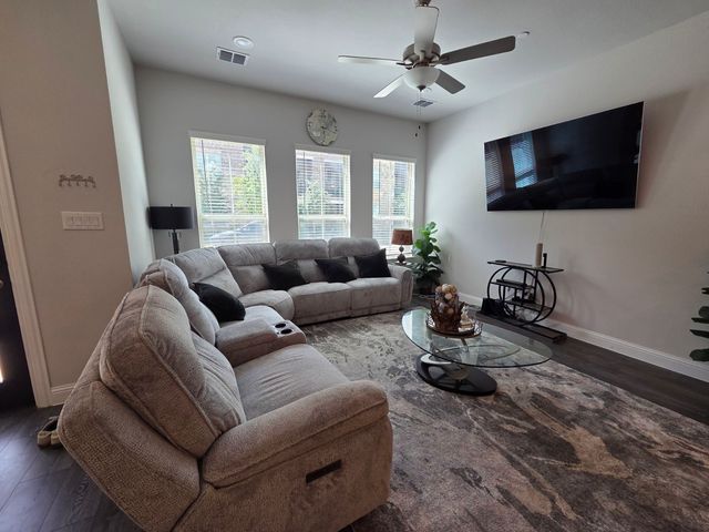 309 Colusa Drive, Lewisville, TX 75056