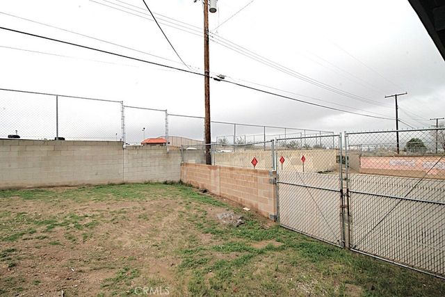 700 Arbor, Barstow, CA 92311