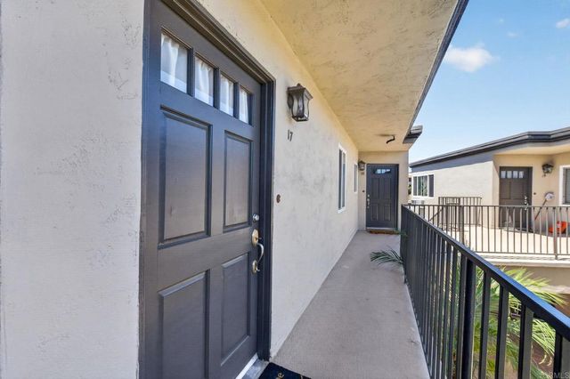 1160 E Lexington Avenue 17, El Cajon, CA 92019