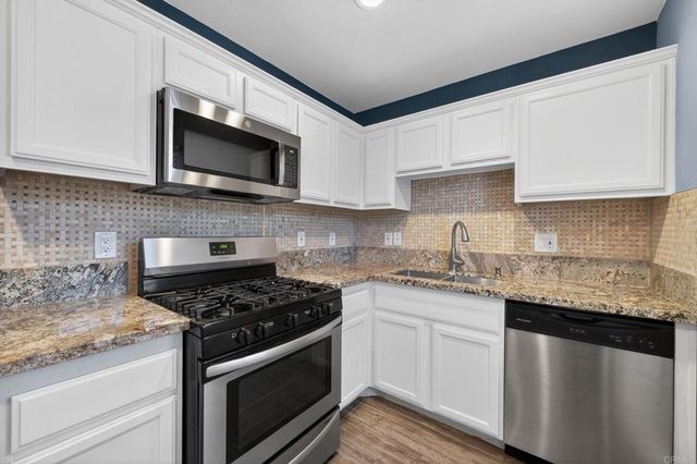 1160 E Lexington Avenue 17, El Cajon, CA 92019