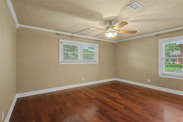7213 Youpon Drive, Galveston, TX 77551