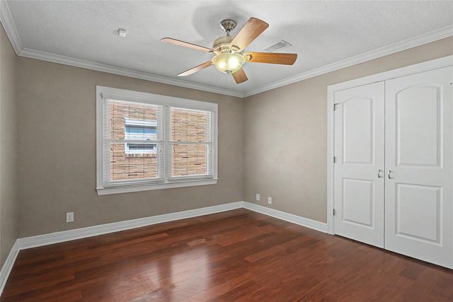 7213 Youpon Drive, Galveston, TX 77551