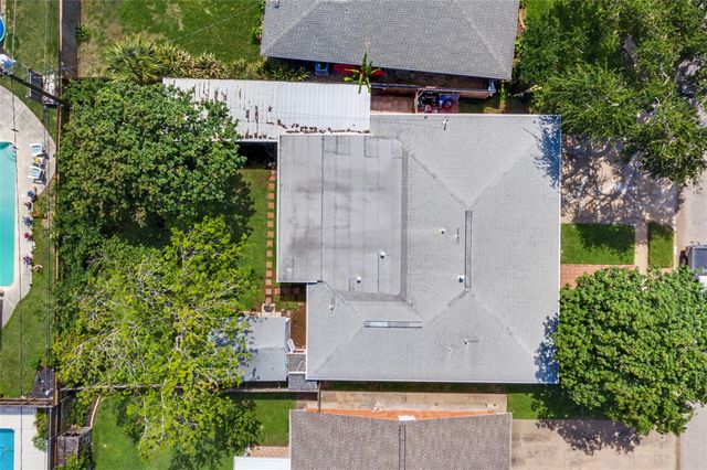 7213 Youpon Drive, Galveston, TX 77551