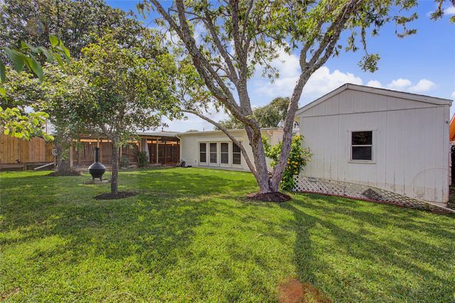 7213 Youpon Drive, Galveston, TX 77551