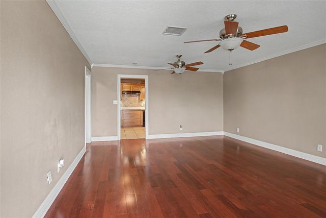7213 Youpon Drive, Galveston, TX 77551