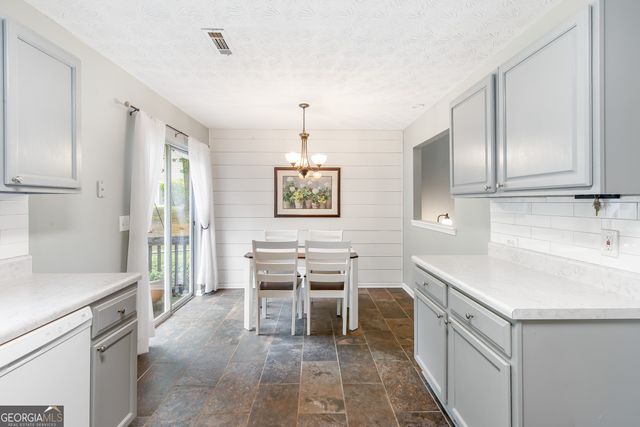 7108 Hummingbird Lane, Winston, GA 30187