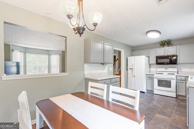 7108 Hummingbird Lane, Winston, GA 30187