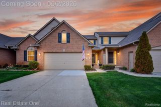 1396 Waverly Drive, White Lake Charter Township, MI 48386