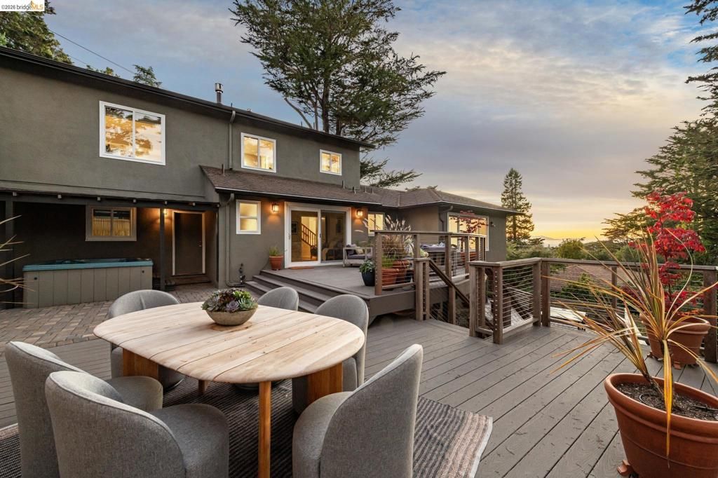 Image 1 of property listing at 5649 Castle Dr., Oakland, CA 94611