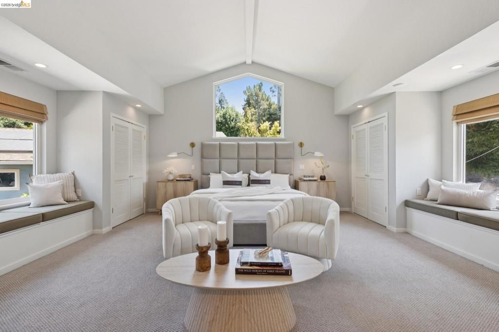 Image 20 of property listing at 5649 Castle Dr., Oakland, CA 94611
