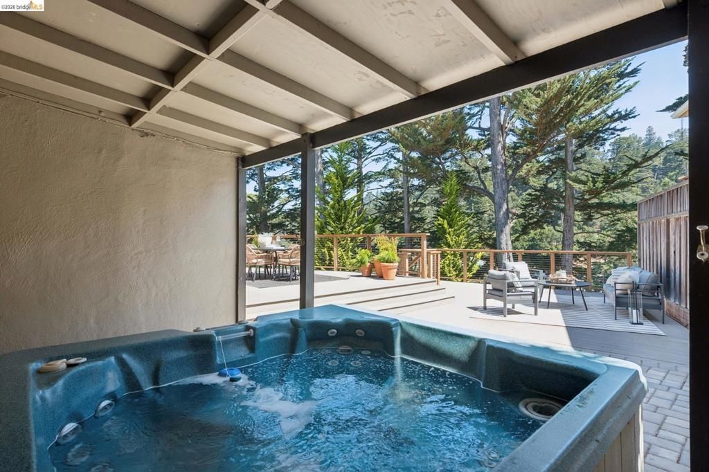 Image 47 of property listing at 5649 Castle Dr., Oakland, CA 94611