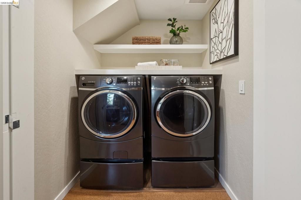 Image 58 of property listing at 5649 Castle Dr., Oakland, CA 94611