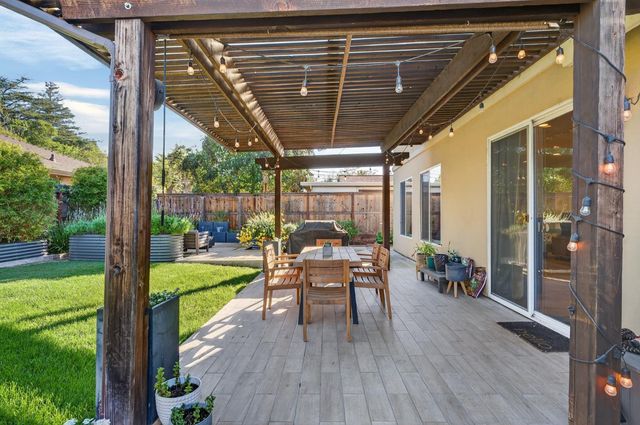 4837 Donnie Lyn Way, Carmichael, CA 95608